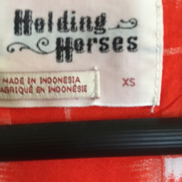 Holding Horses Anthro Red Tunic Blouse Print XS - Picture 7 of 7